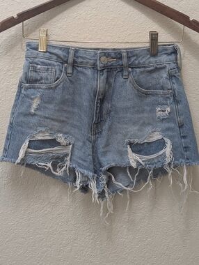 Pacsun Light Wash Distressed High Rise Festival Denim shorts. Size 23